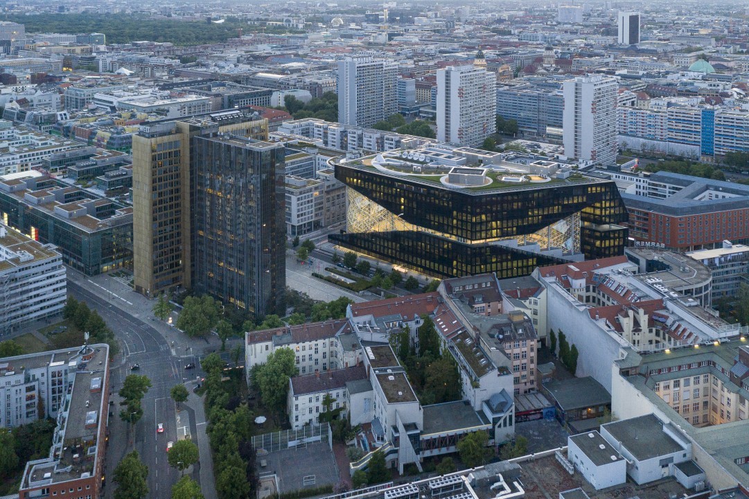 axel_springer_campus_berlin_copyright_laurianghinitoiu_concepteur_lumiere_internal_use_1_of_5_r.jpg